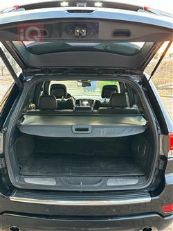 جیپ گراند شیرۆکی